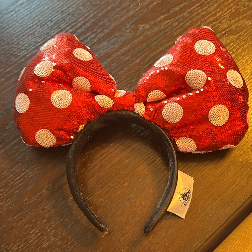Oversized Minnie Disney ears